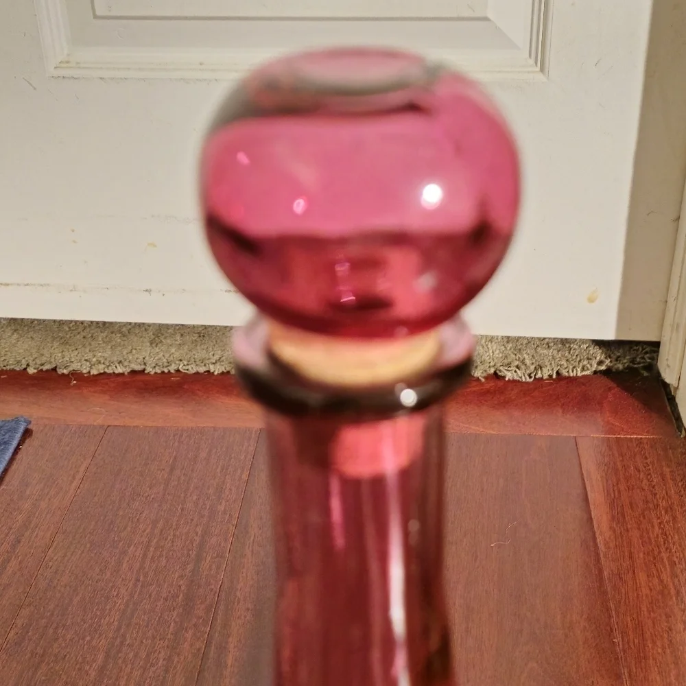 San Miguel(Spain) Recycled Red/Pink 17.5" Decanters With Stoppers - 2 - Picture 3 of 7